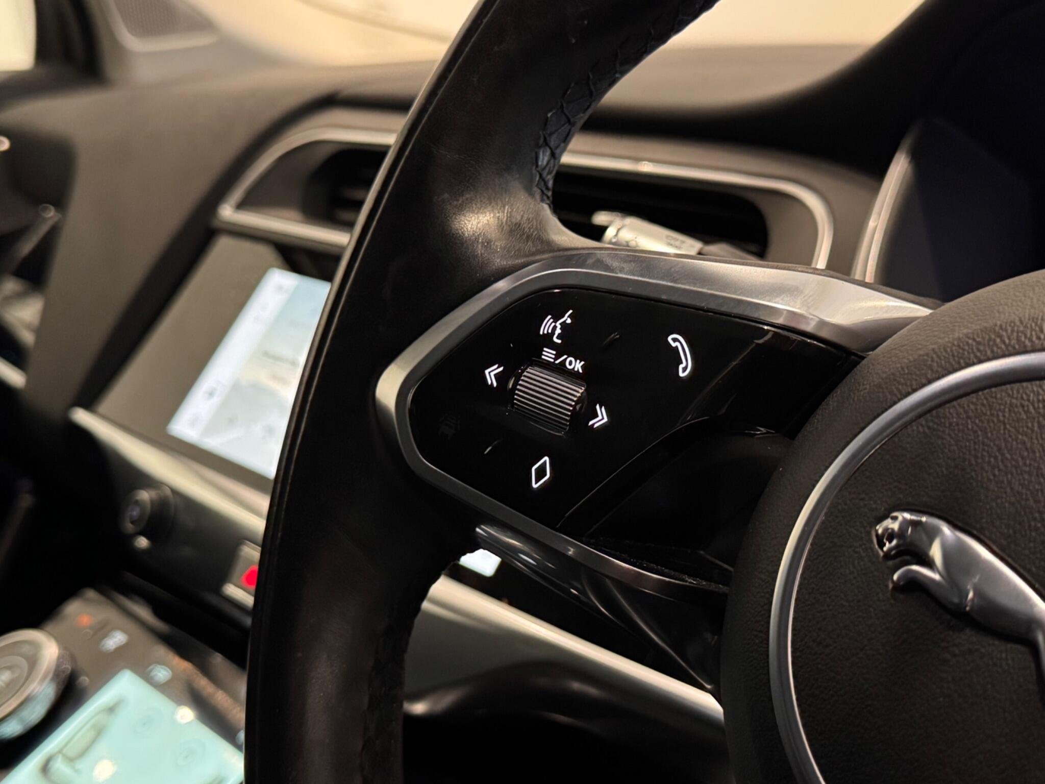2020 Jaguar I-Pace thumbnail 13