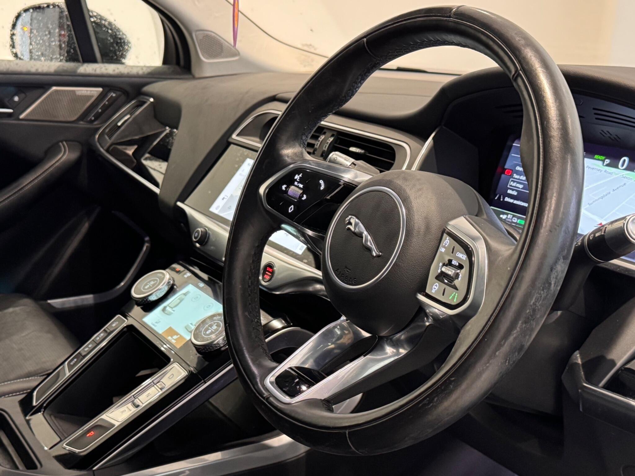 2020 Jaguar I-Pace thumbnail 18