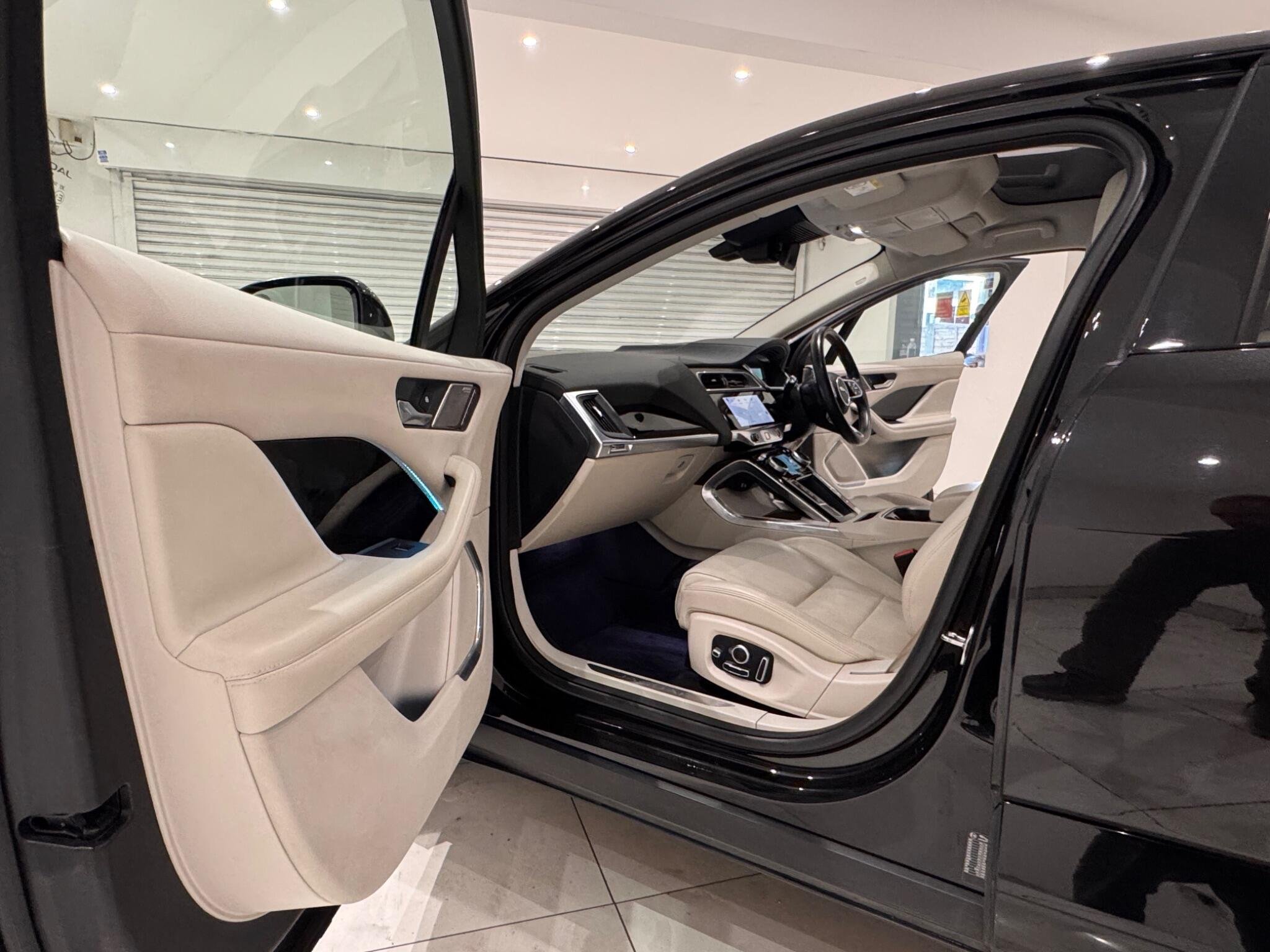 2021 Jaguar I-Pace thumbnail 8