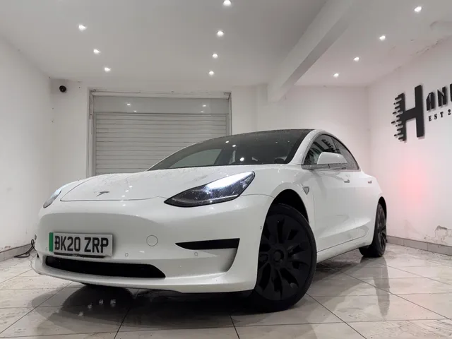 2020 Tesla Model 3 — photo 3