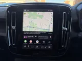 2022 Volvo XC40 thumbnail 10