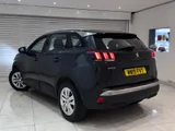 2019 Peugeot 3008 thumbnail 2
