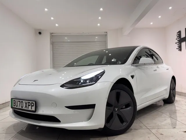 2020 Tesla Model 3 — photo 3