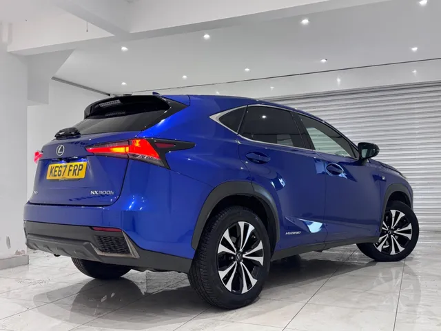 2018 Lexus NX — photo 2