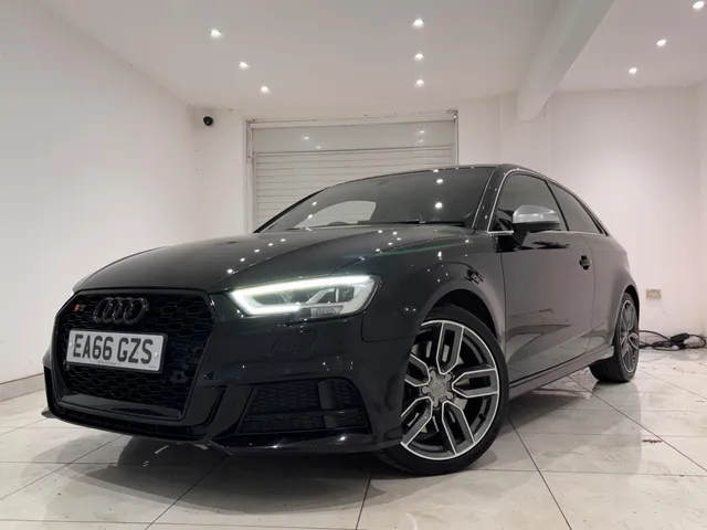 2016 Audi S3 — photo 3
