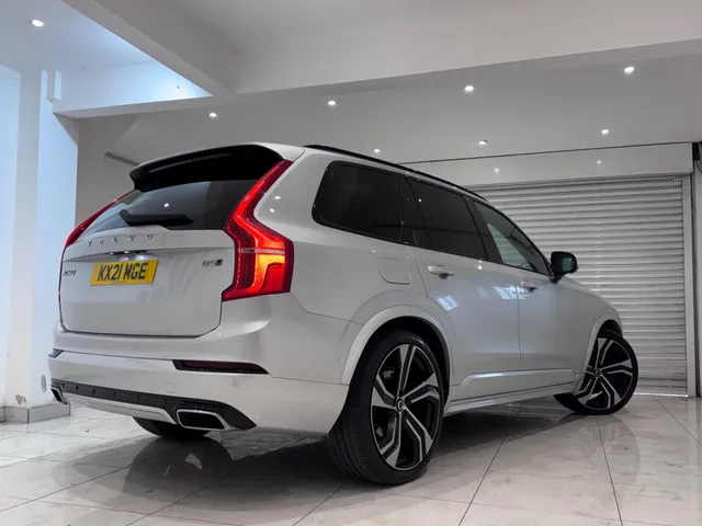 2021 Volvo XC90 — photo 2