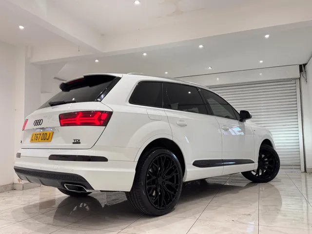 2017 Audi Q7 — photo 2