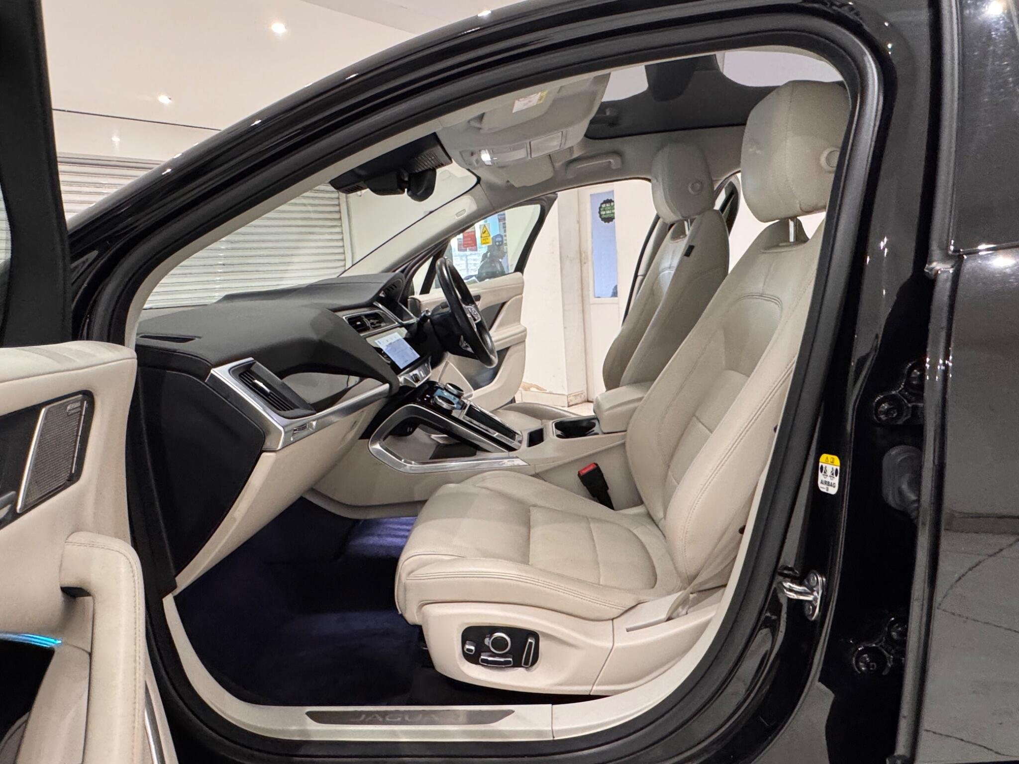 2021 Jaguar I-Pace thumbnail 7
