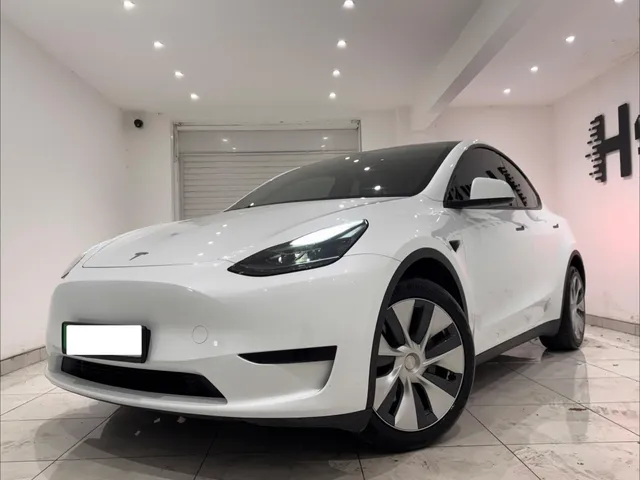 2022 Tesla Model Y — photo 3