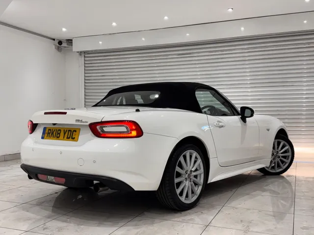2018 Fiat 124 — photo 2
