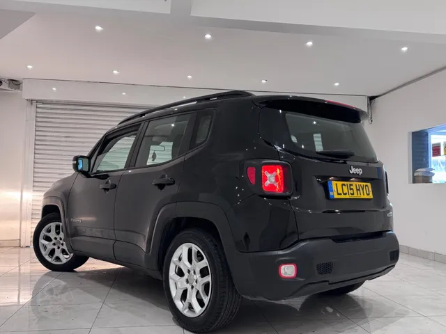 2015 Jeep Renegade — photo 4