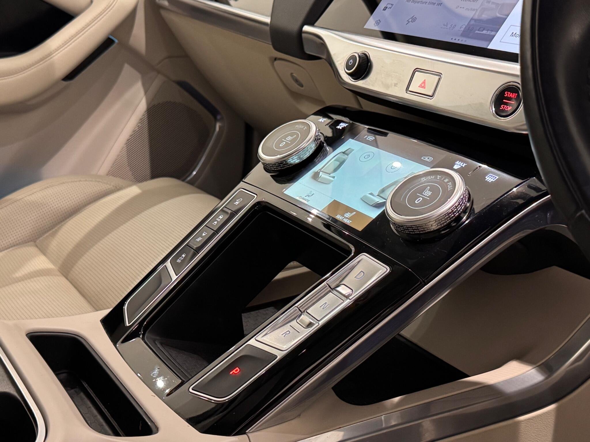 2021 Jaguar I-Pace thumbnail 25