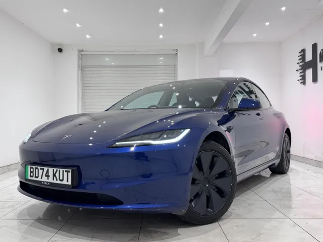 2024 Tesla Model 3 — photo 3