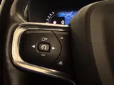 2022 Volvo XC40 thumbnail 12