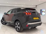2017 Peugeot 3008 thumbnail 4